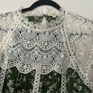 Entro Green Floral Blouse with White Lace